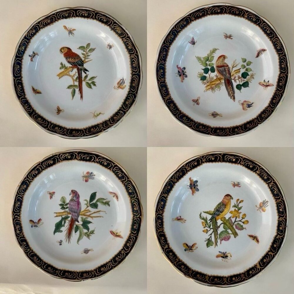 RARE! Set of FOUR Vintage Hua Rong Tang Zhi Decorative Chinese Ceramic Plates.